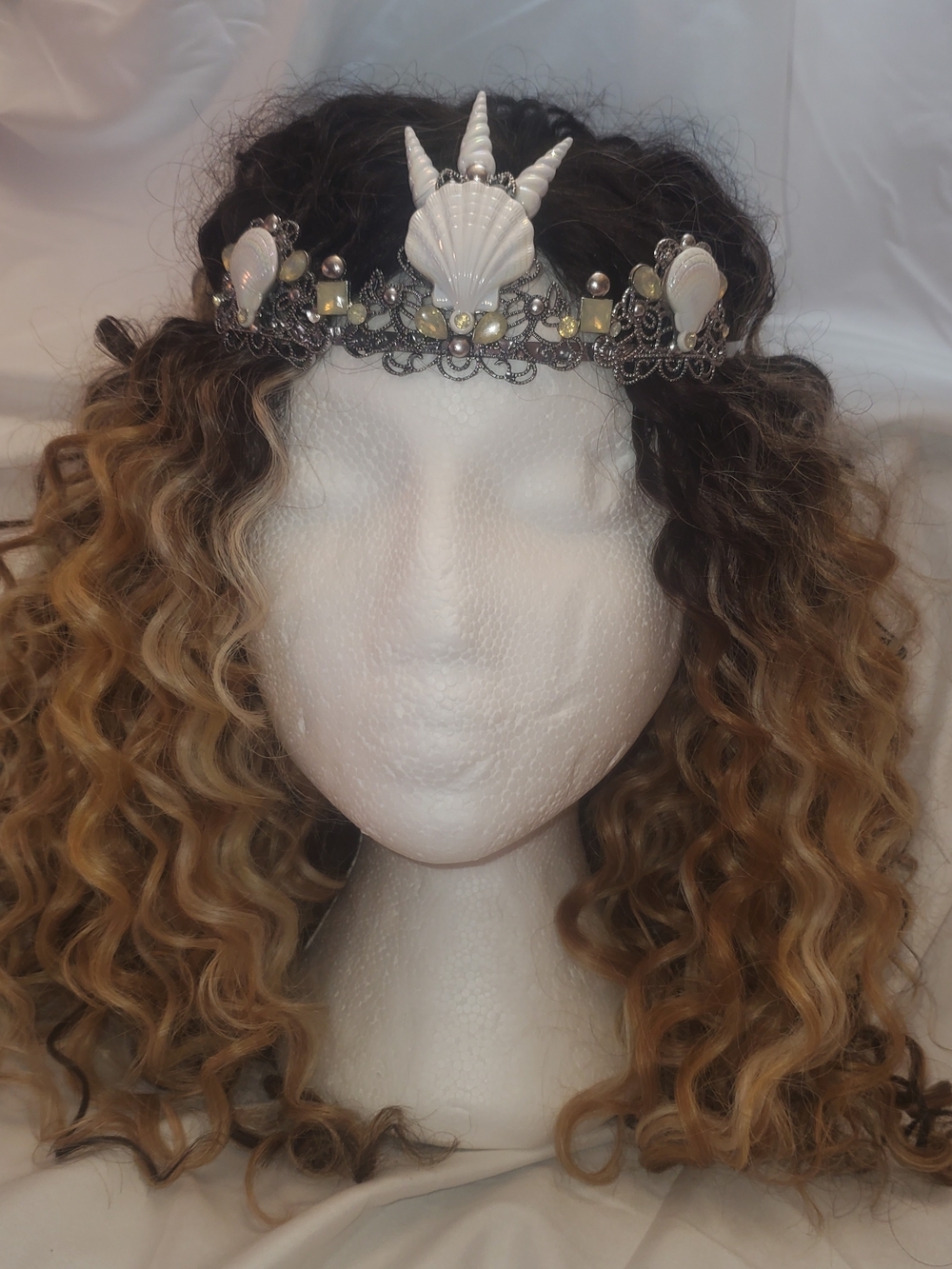 Spirit Halloween Silver/White Shell Mermaid Crown